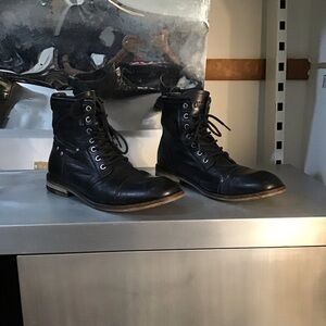 Guess Men's Black Leather Lace-Up Boots‎